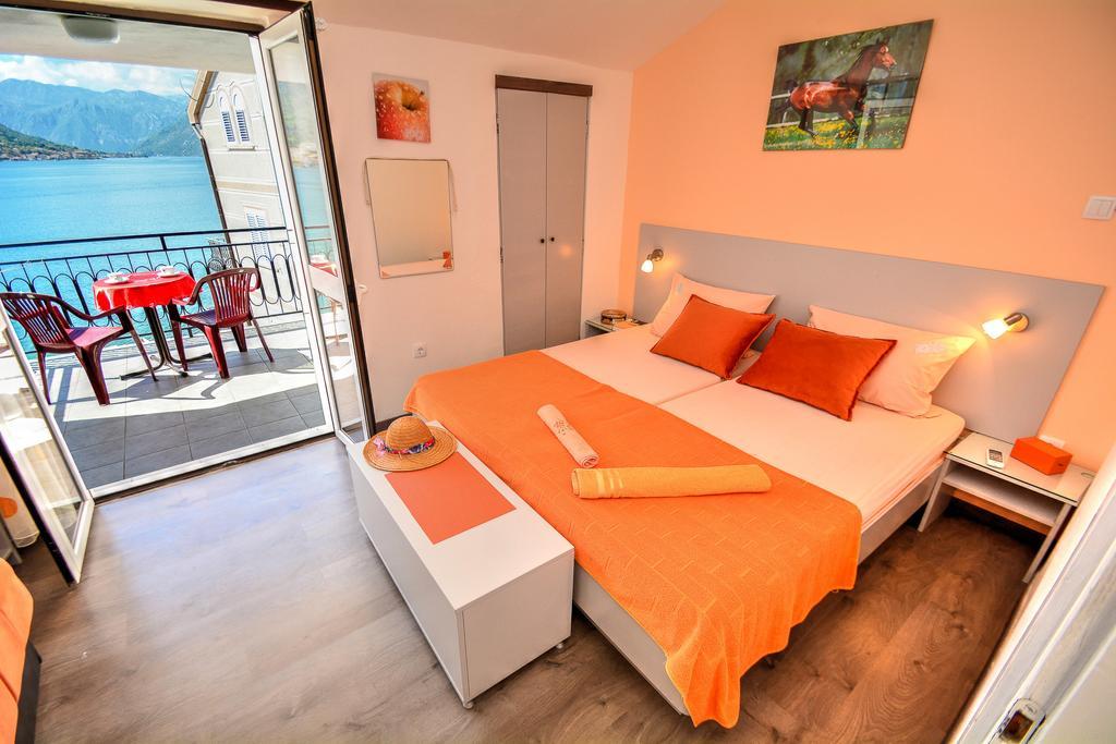 Apartment The Sea Coast Kotor Kültér fotó